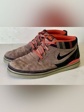 Nike SB 6.0 Brazen Suede Skate Shoes Mid Chukka Skateboard Boots Men’s 11.5